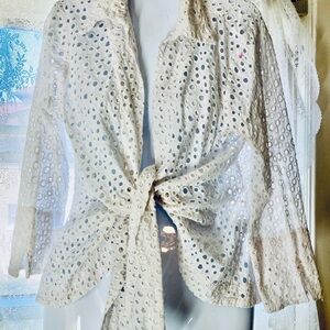 White Eyelet Tie-Front Mishca Women’s Blouse Med Excellent Condition!